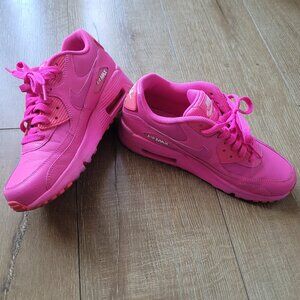 NIKE AIR MAX Youth/Women's Hot Pink Sneakers